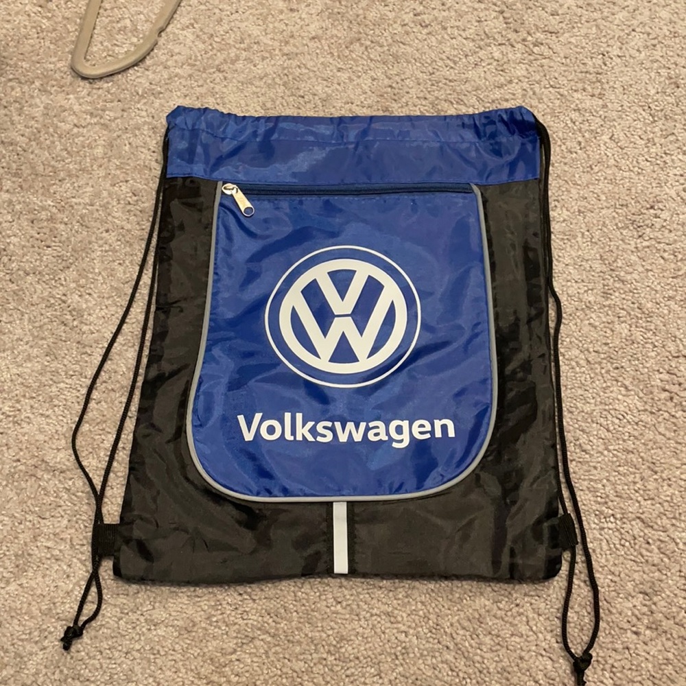 Nwot Vw Draw String Backpack Never Used - image 1